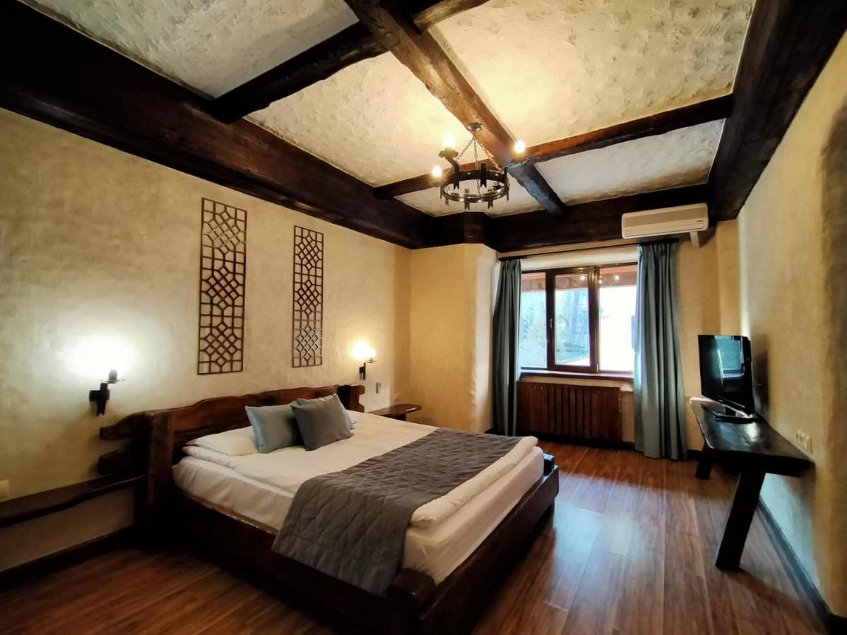 Saraishyq Hotel Almaty Eksteriør billede