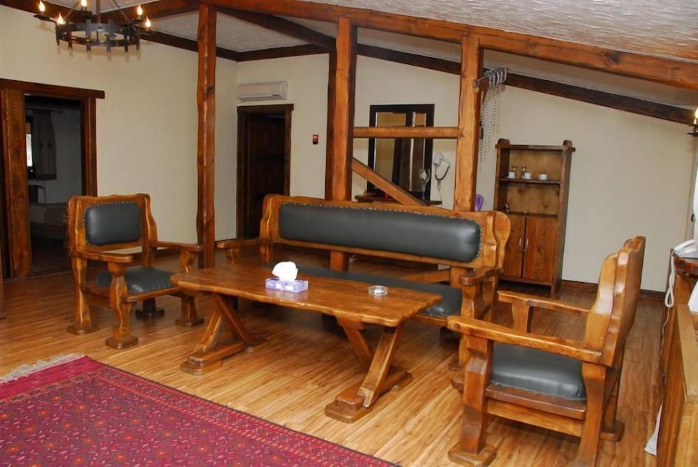 Saraishyq Hotel Almaty Interiør billede