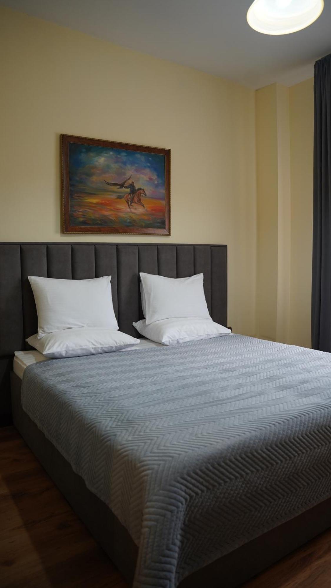 Saraishyq Hotel Almaty Eksteriør billede