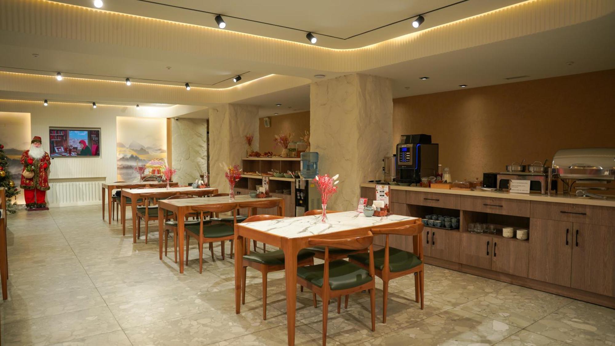 Saraishyq Hotel Almaty Eksteriør billede